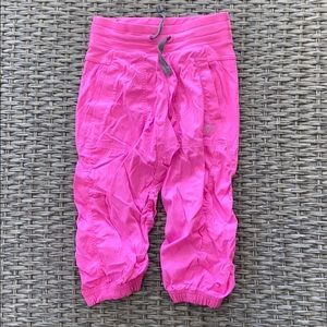 Ivivva girls cropped pants. Size 6